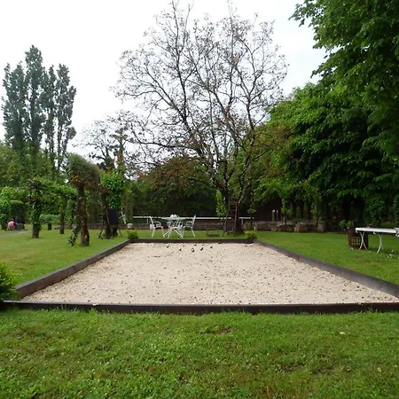 Domaine De La Freynelle Bed & Breakfast *